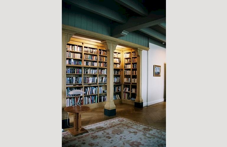 Stijlvolle bibliotheekkamers door Varro Meubelmakerij.