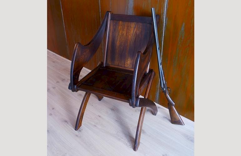 Kasteelstoelen op maat, deze stoelen kunnen in verschillende maten worden gemaakt.